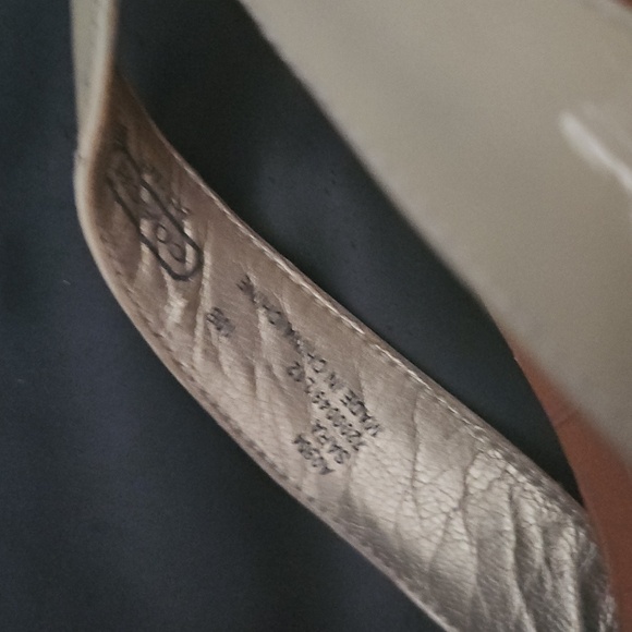 Coach Women's Sz10B Sara Flat Strap Logo Sandals Patent Cream 100% Leather - Picture 8 of 11